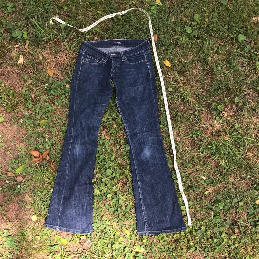 Levi’s super low 518